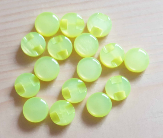 LIME YELLOW SHANK RESIN / 12mm / Resin Buttons / Sewing Buttons