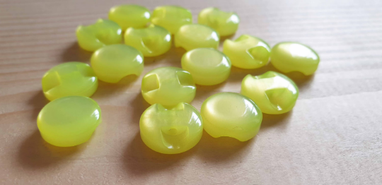 LIME YELLOW SHANK RESIN / 12mm / Resin Buttons / Sewing Buttons