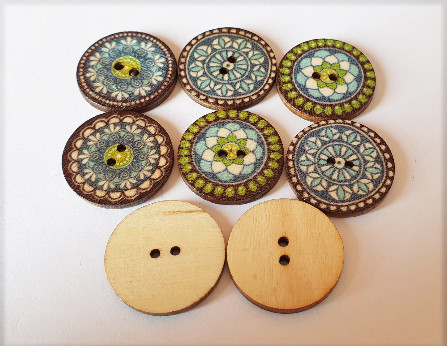 LOTUS / 15-25mm / Wooden Buttons / Sewing Buttons