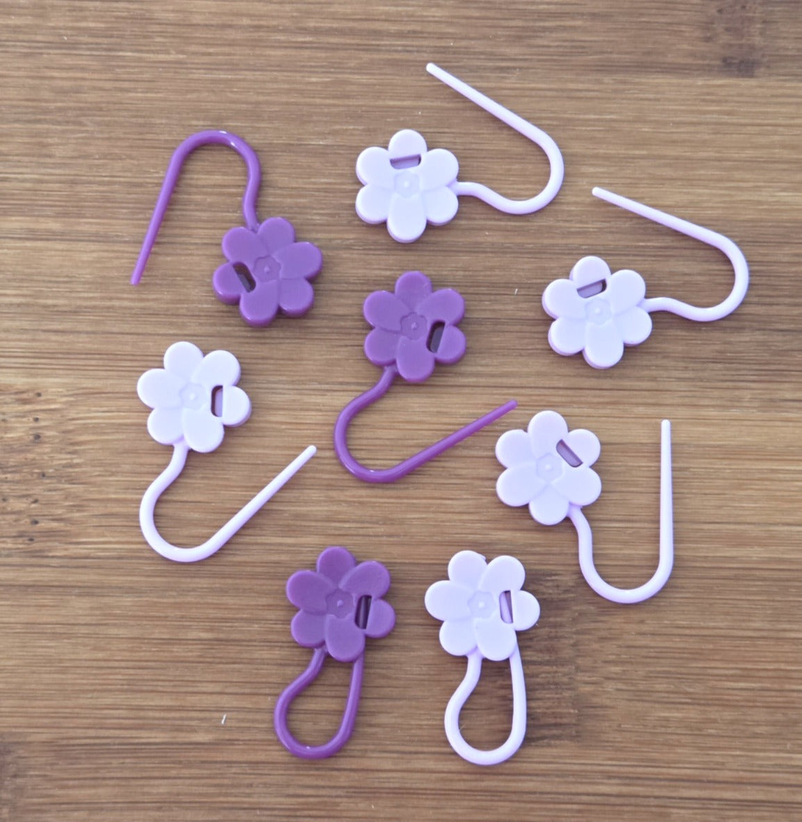 LAVENDER DAISIES Stitch Markers / 8 pcs / Knitting Crochet Stitch Markers / Notions