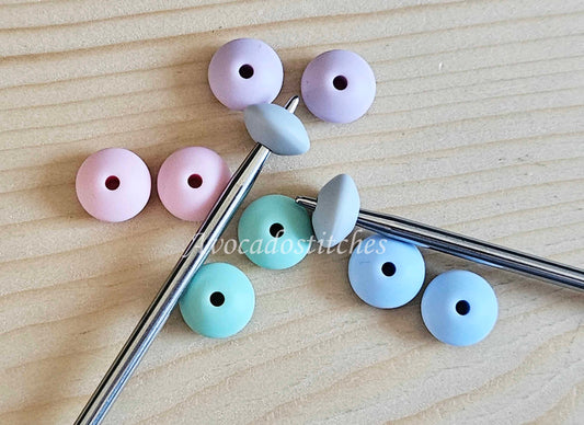 PASTEL BLOSSOM STITCH STOPPERS / Knitting Needle Stoppers / Point Protection / Notions
