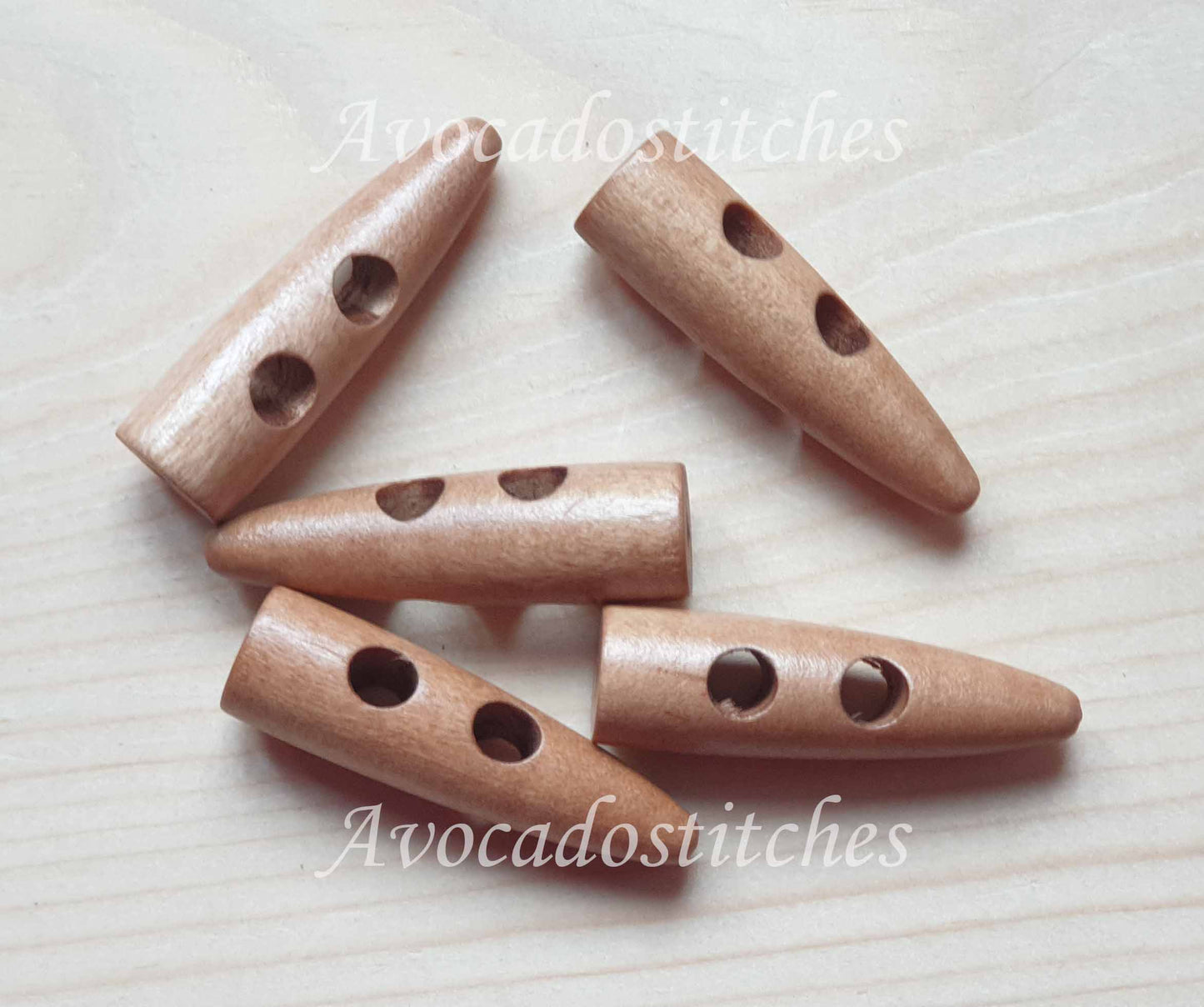 WOODEN TOGGLE Light Coffee Brown (Horn-shaped) / 35-53mm / Wooden Toggle Buttons / Sewing Buttons