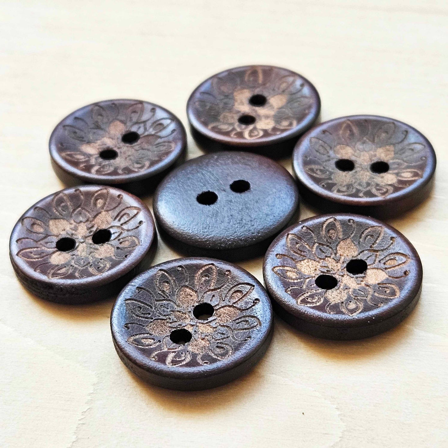 AvoDesigns MAGIC FLORAL / 20mm - 6 buttons / Wooden Buttons / Sewing Buttons