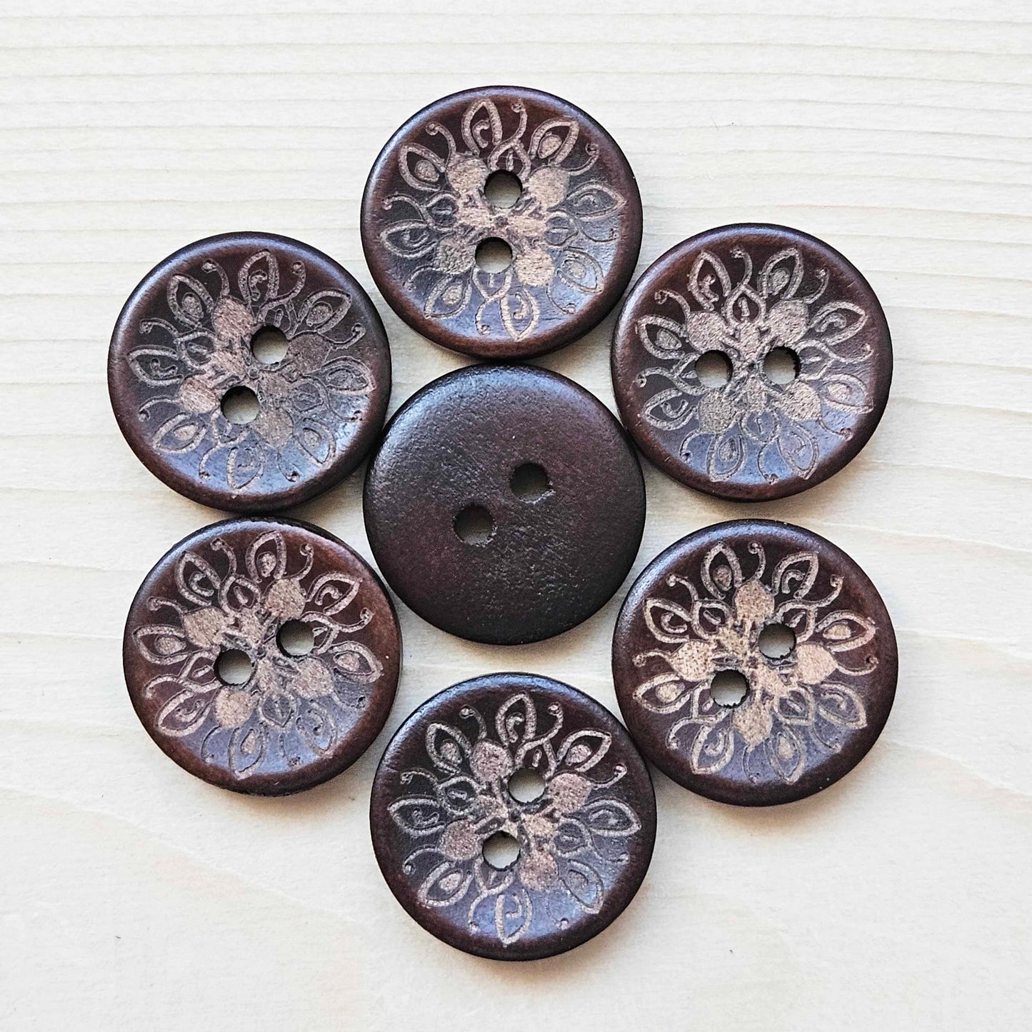 AvoDesigns MAGIC FLORAL / 20mm - 6 buttons / Wooden Buttons / Sewing Buttons