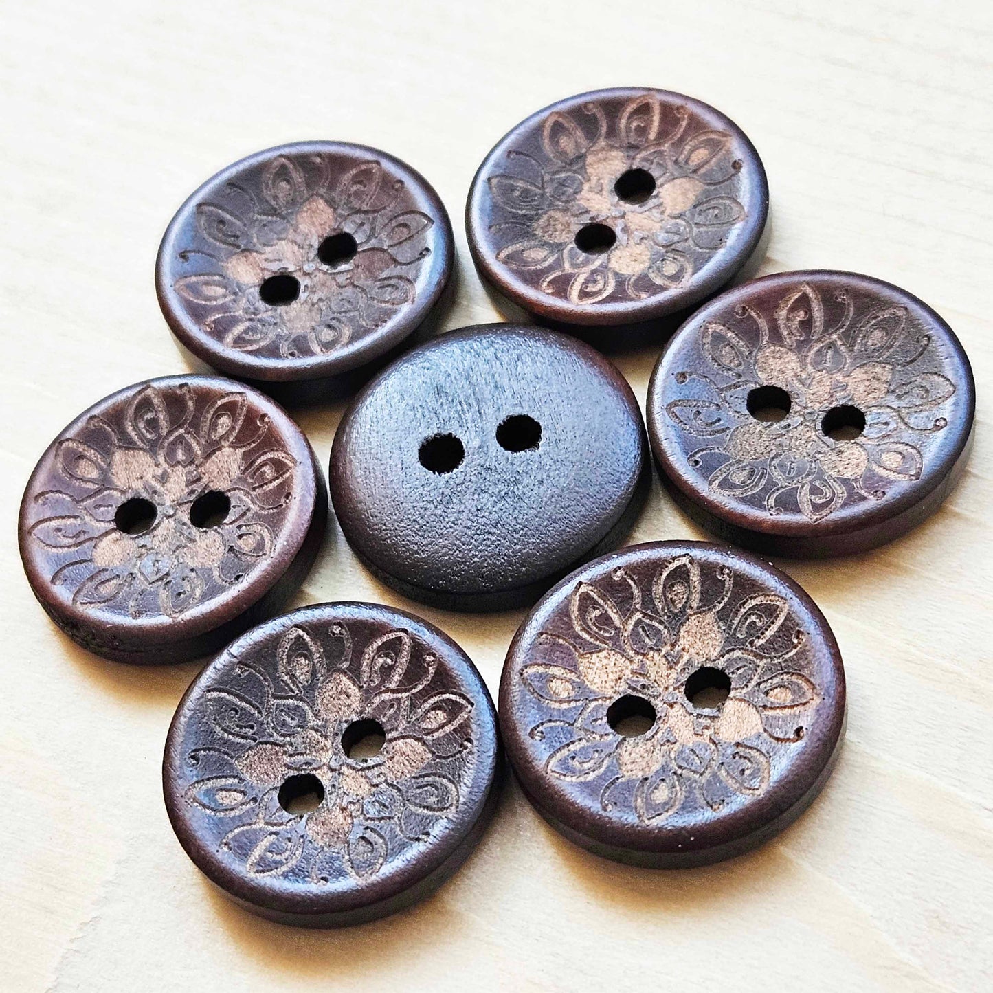 AvoDesigns MAGIC FLORAL / 20mm - 6 buttons / Wooden Buttons / Sewing Buttons