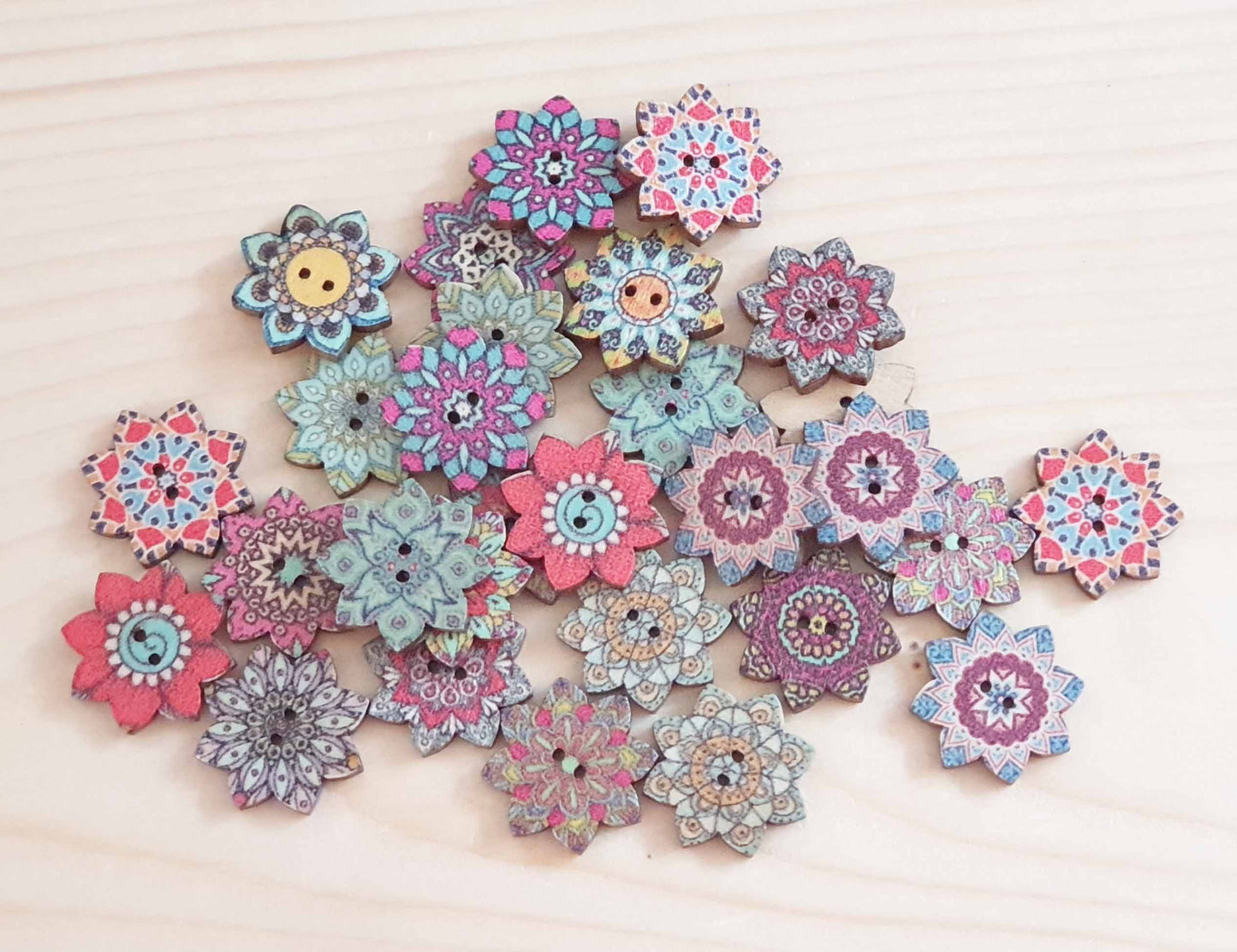 MANDALA STARFLOWERS / 20mm / Wooden Buttons / Sewing Buttons