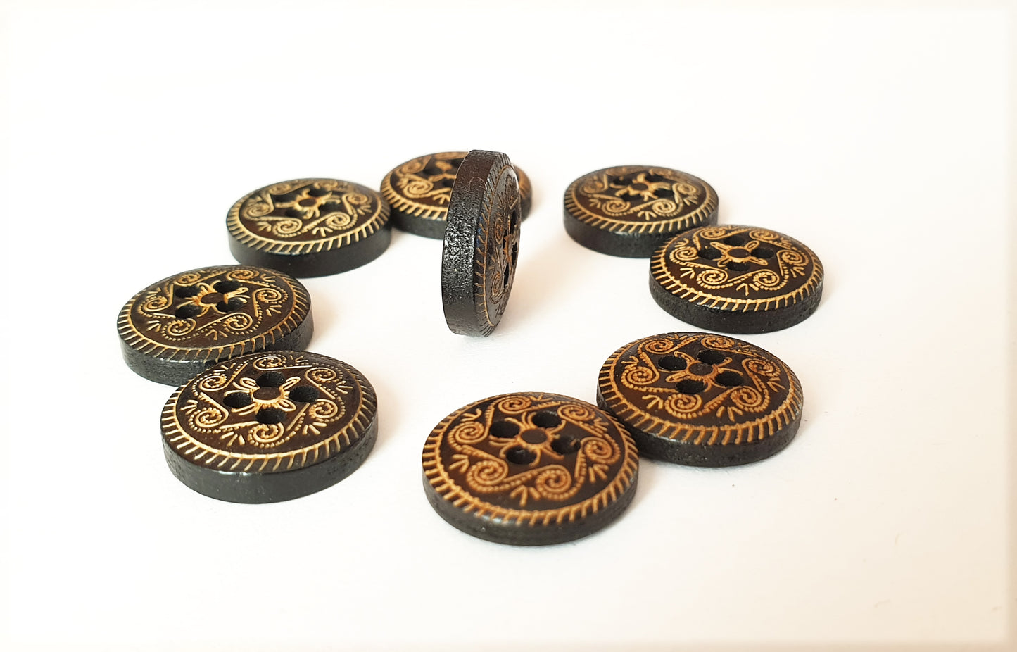 MANDALA 4-HOLE / 15mm / Wooden Buttons / Sewing Buttons