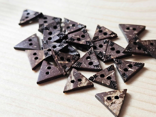 COCO MINI TRIANGLE / 13*11mm / Coconut Buttons / Sewing Buttons