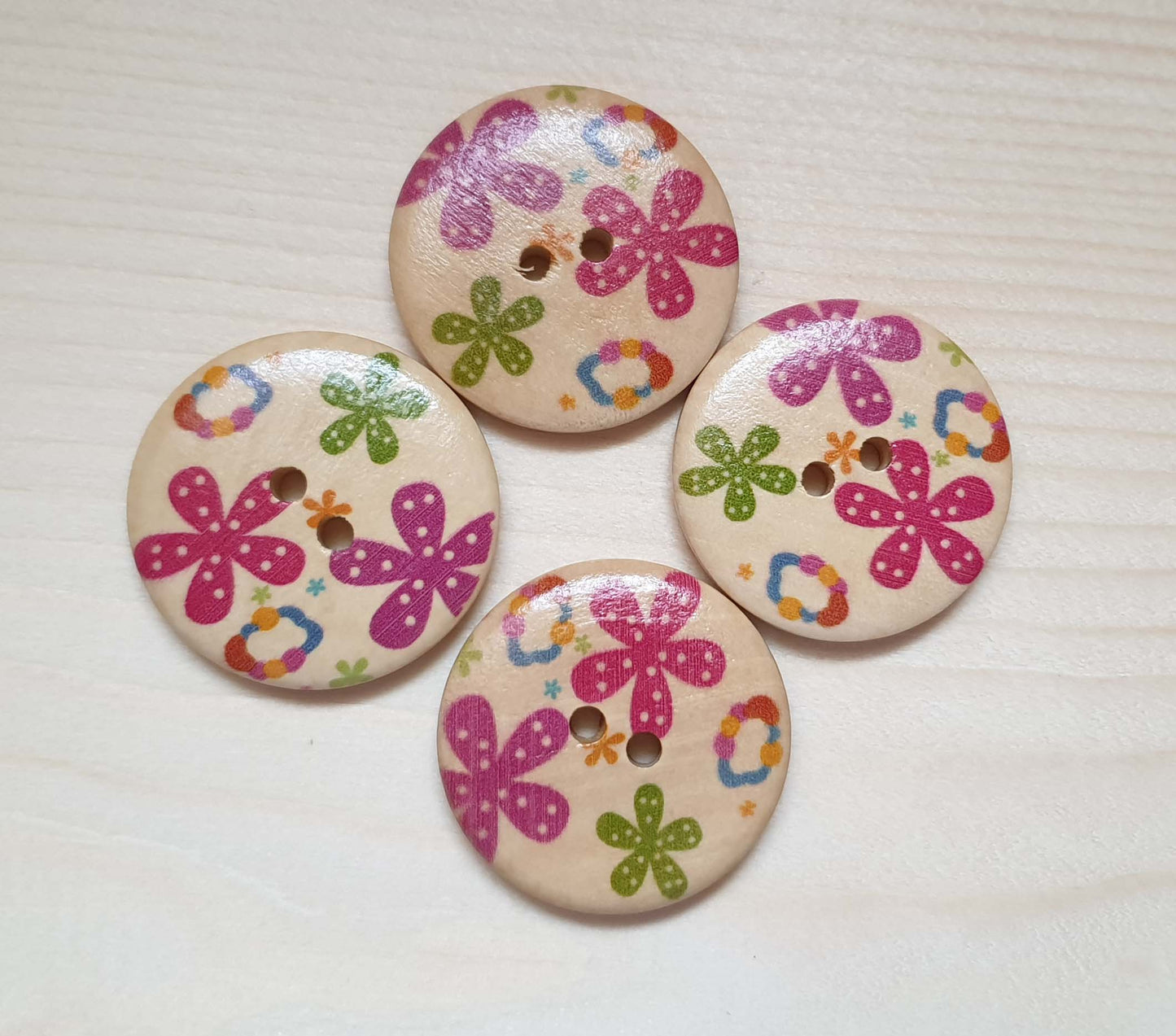 MIXED BABY STARFLOWERS / 30mm - 6 buttons / Wooden Buttons / Sewing Buttons