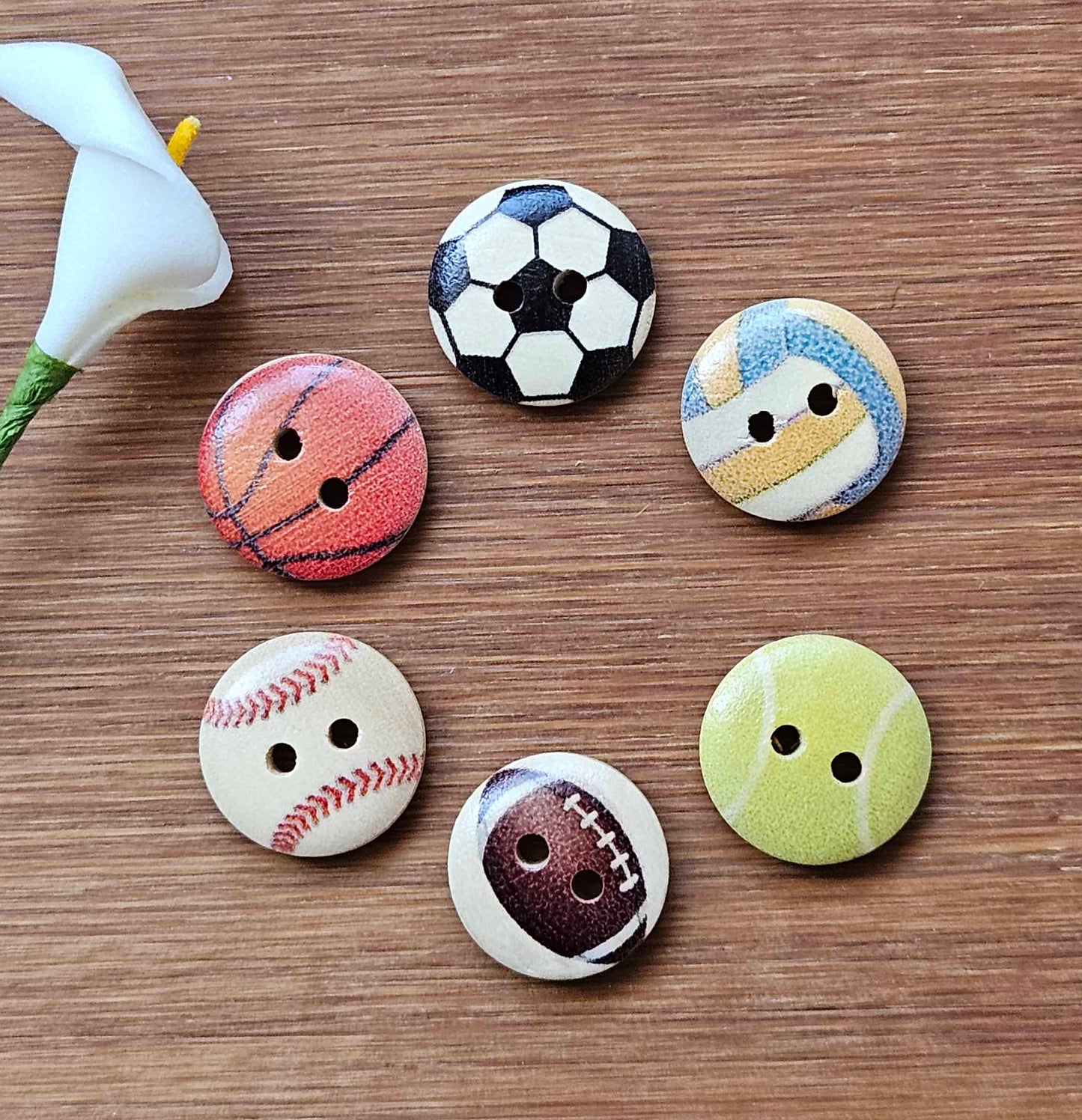 Clearance // BALL GAMES / Wooden Buttons / 15mm (Set of 8)