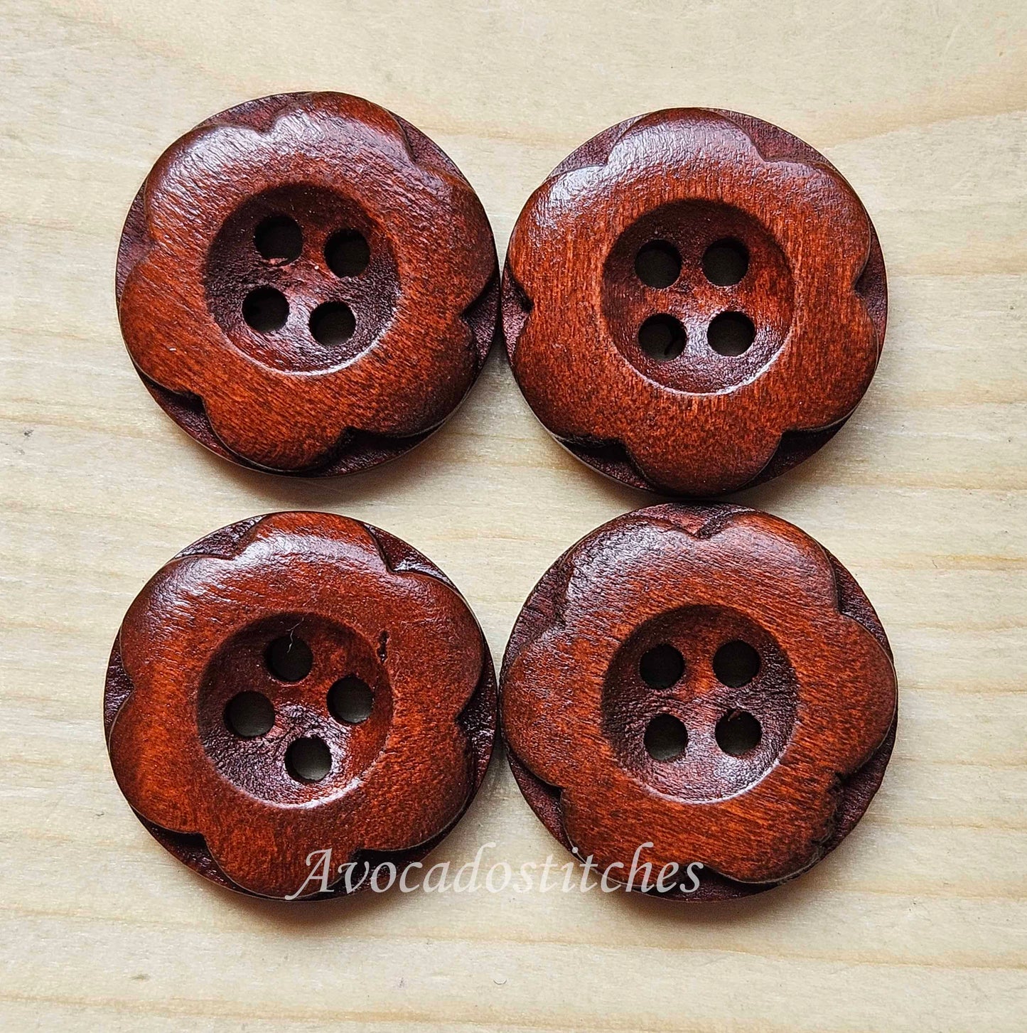 VINTAGE FLOWER Round Maroon Brown / 18mm - 6 buttons / Wooden buttons / Sewing Buttons