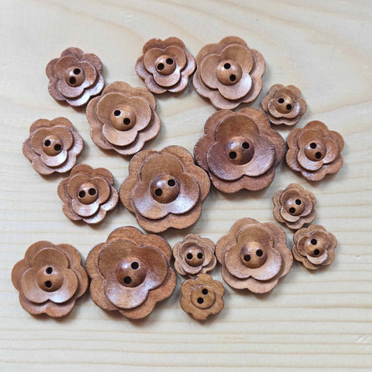 VINTAGE FLOWER MULTI-PETAL / Brown 2-Hole Wooden Buttons / 15-35mm