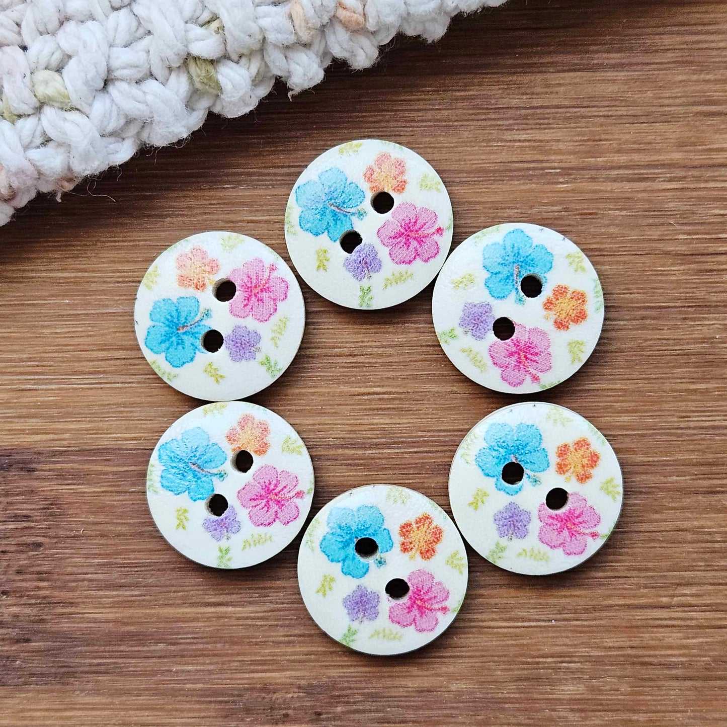 Clearance // BABY HIBISCUS / Wooden Buttons / 15mm (Set of 6)