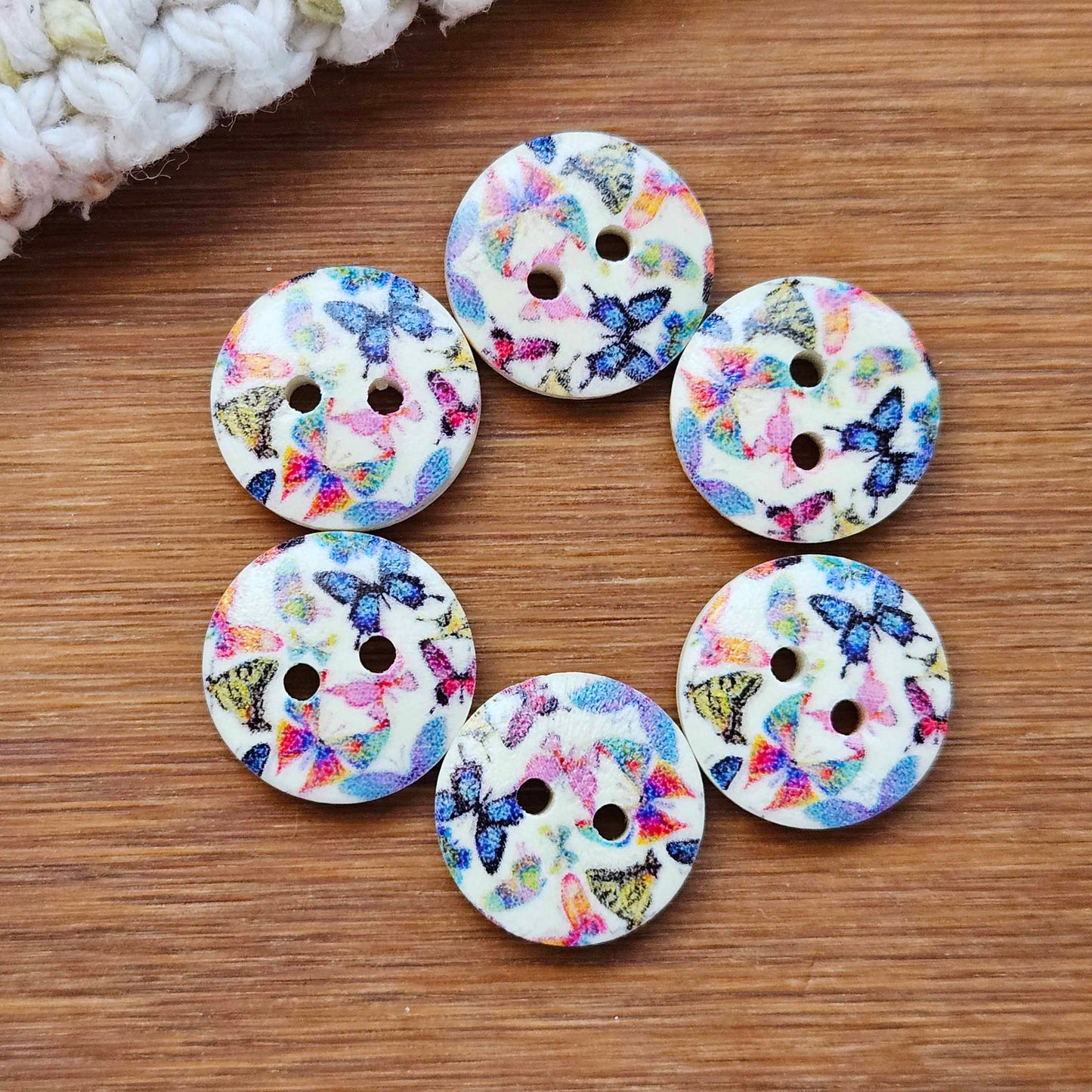 BUTTERFLY HAVEN / Wooden Buttons / 15mm (Set of 8)