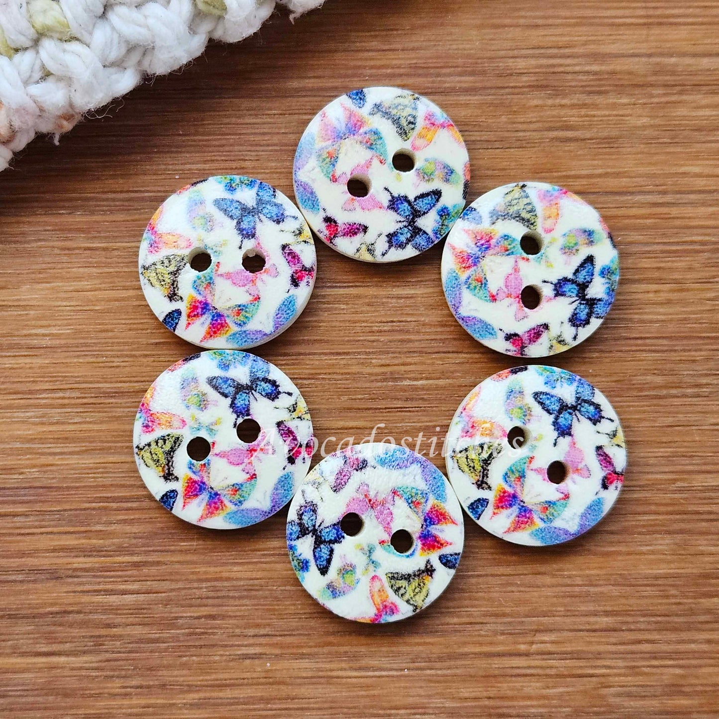 BUTTERFLY HAVEN / 15mm - 8 buttons / Wooden Buttons / Sewing Buttons (multiflower series)