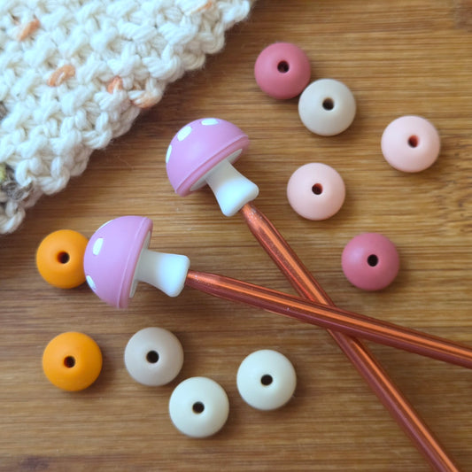 MUSHROOM Stitch Stoppers / Knitting Needle Toppers / Point Protection / Notions (N)