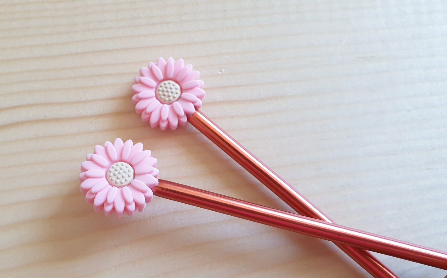 DAISY STITCH STOPPERS / Knitting Needle Stoppers / Point Protection / Notions