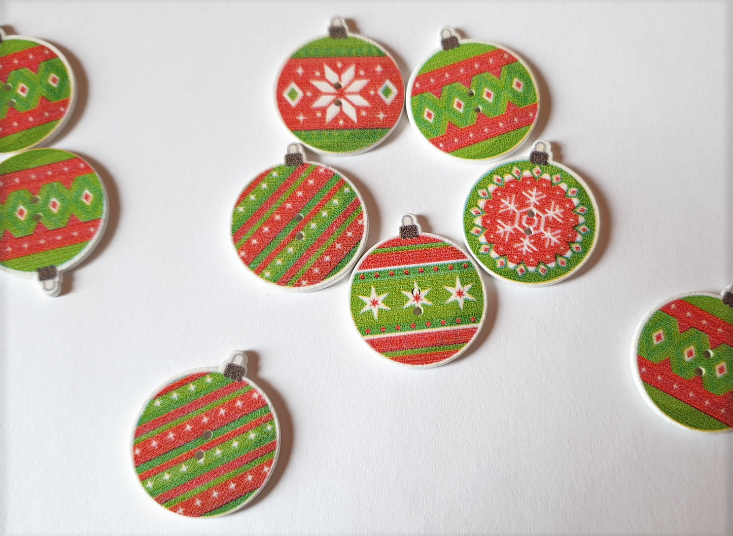 CHRISTMAS ORNAMENTS / 23*26mm / Wooden Buttons / Sewing Buttons