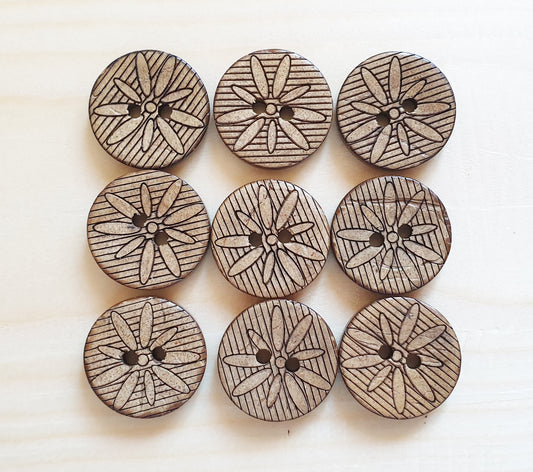 COCO OSTEOSPERMUM / 18mm - 6 buttons / Coconut Buttons / Sewing Buttons