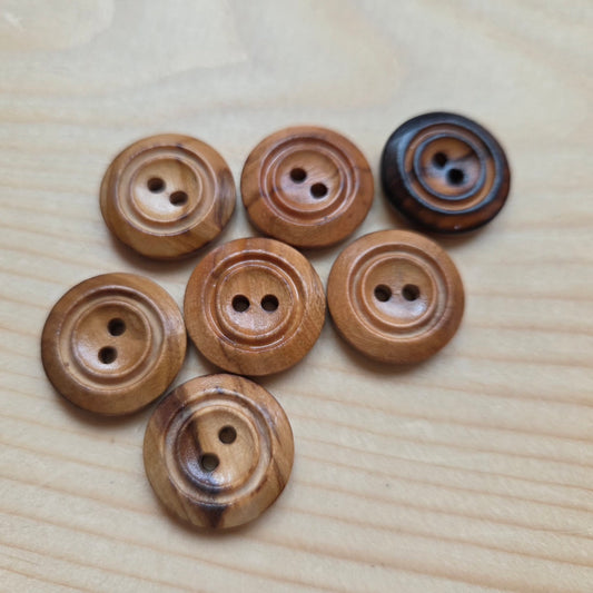 MADE IN ITALY OLIVE / DOUBLE-EDGE Olive Burned Wooden Buttons / 20mm / Set of 7 buttons (Set B)
