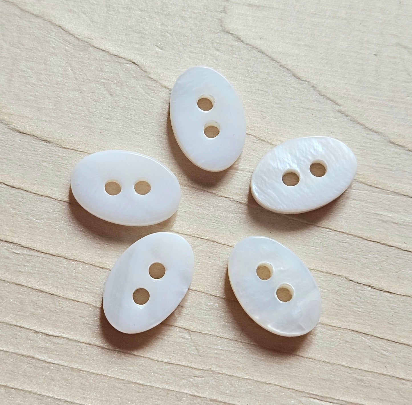 OVAL SEASHELL / 12*8mm / Set of 6 buttons / MOP Shell Buttons / Sewing Buttons