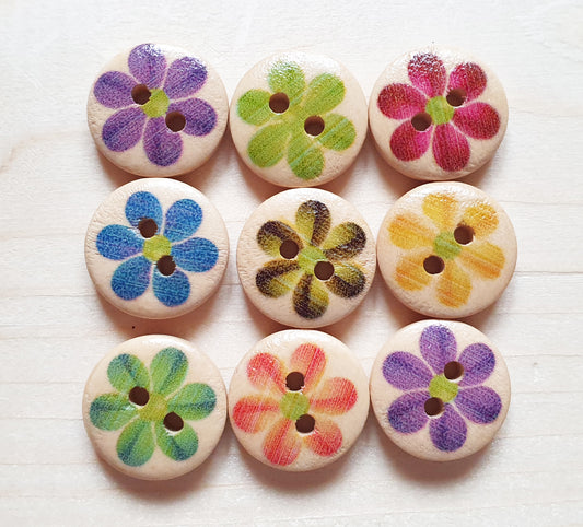 PASTEL DAISY / 15mm / Set of 8 buttons / Wooden Buttons / Sewing Buttons