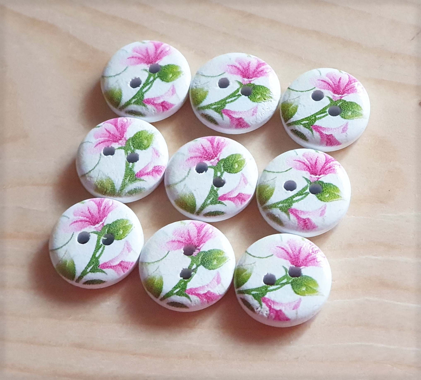 PASTEL PINK FLORAL  / 15mm / Wooden Buttons / Sewing Buttons