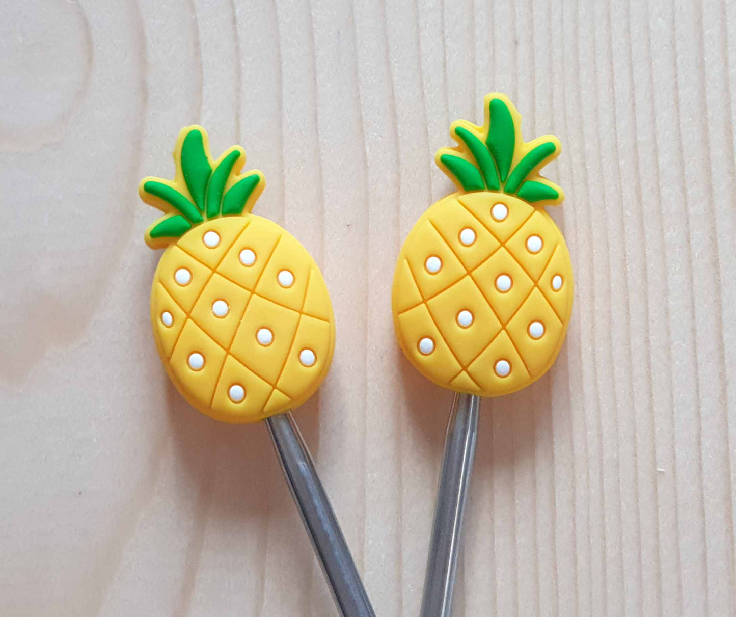 PINEAPPLE STITCH STOPPERS / Knitting Needle Stoppers / Point Protection / Notions