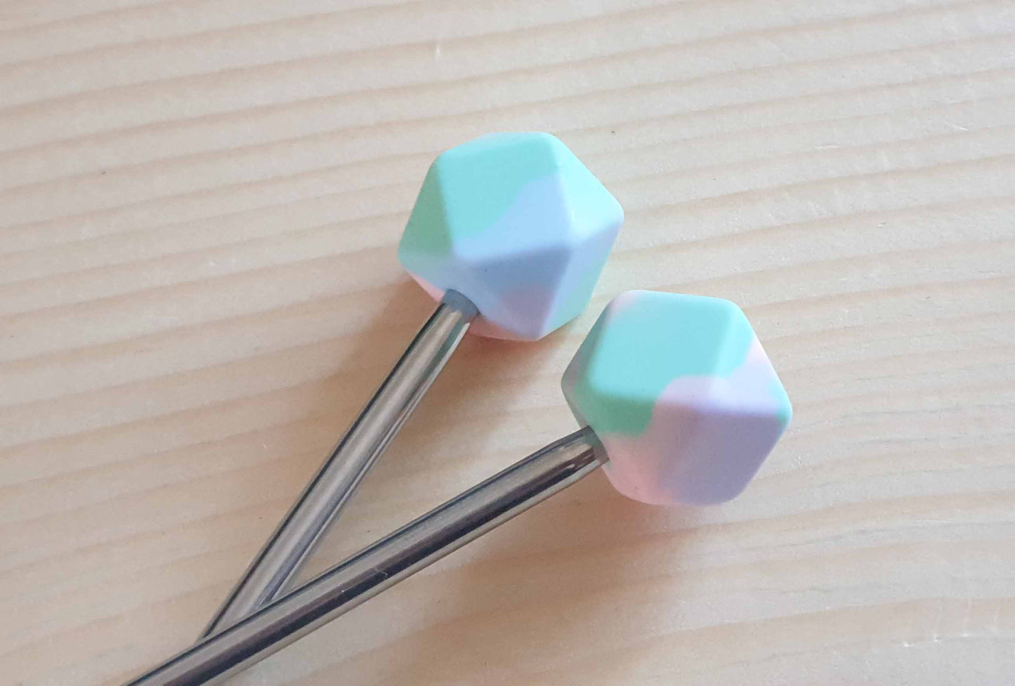 HEXAGONAL PASTEL PINK BLUE Stitch Stoppers / Knitting Needle Stoppers / Point Protection / Notions