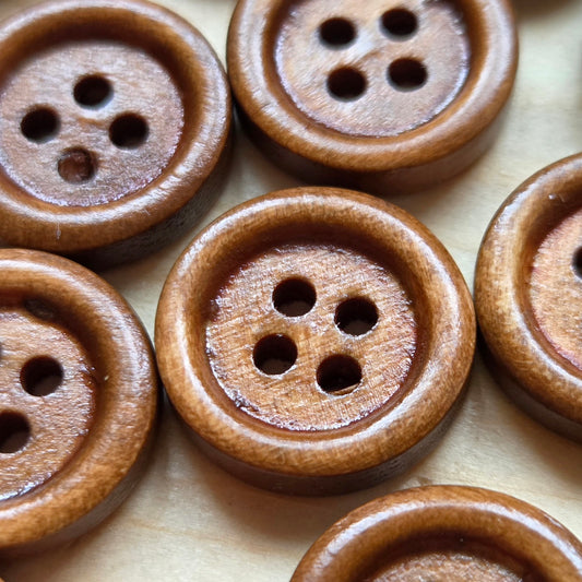 CLASSIC 4-HOLE / Peanut Brown Wooden Buttons / 15mm (Set of 10)