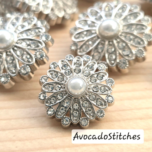 PEARL GARDEN / 17-22mm / Set of 4 buttons / Metal Shank Buttons / Sewing Buttons