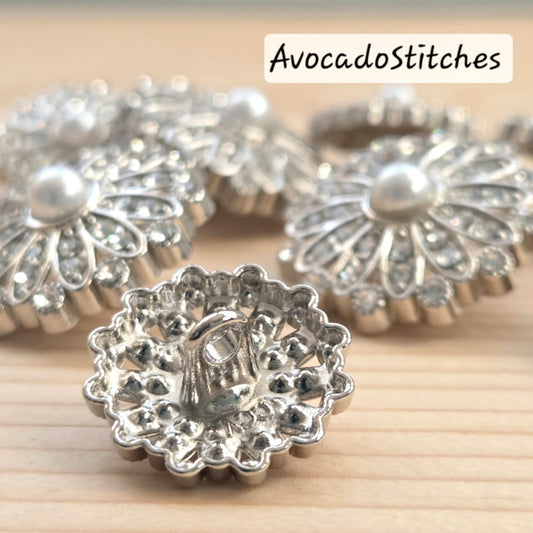 PEARL GARDEN / 17-22mm / Set of 4 buttons / Metal Shank Buttons / Sewing Buttons