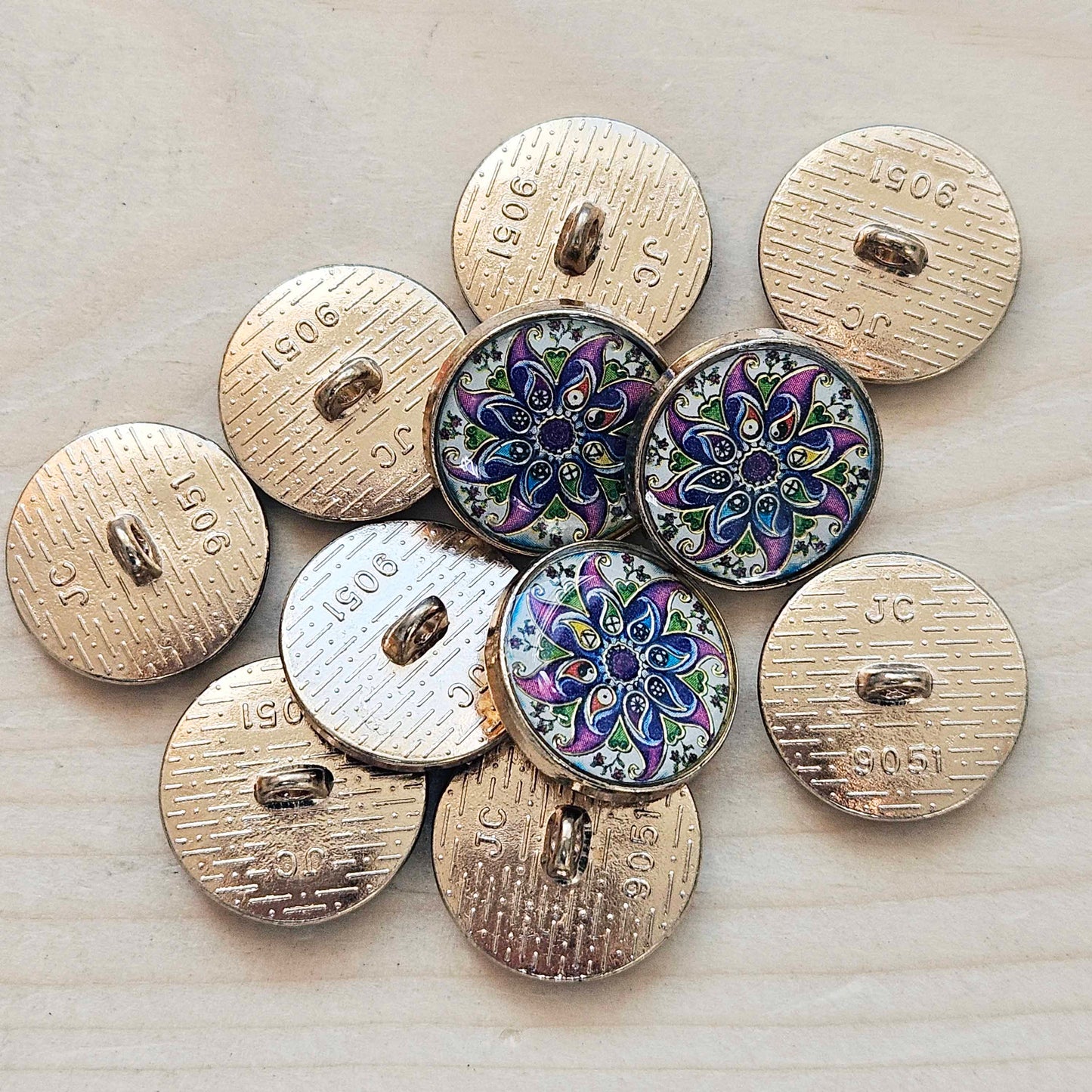 PEARL PURPLE MANDALA Shank / 18mm - 4 buttons / Metal Shank Buttons / Sewing Buttons