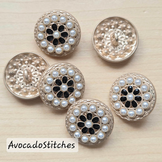 PEARLESCENT ELEGANCE / 18mm - Set of 6 buttons / Metal Shank Buttons / Sewing Buttons