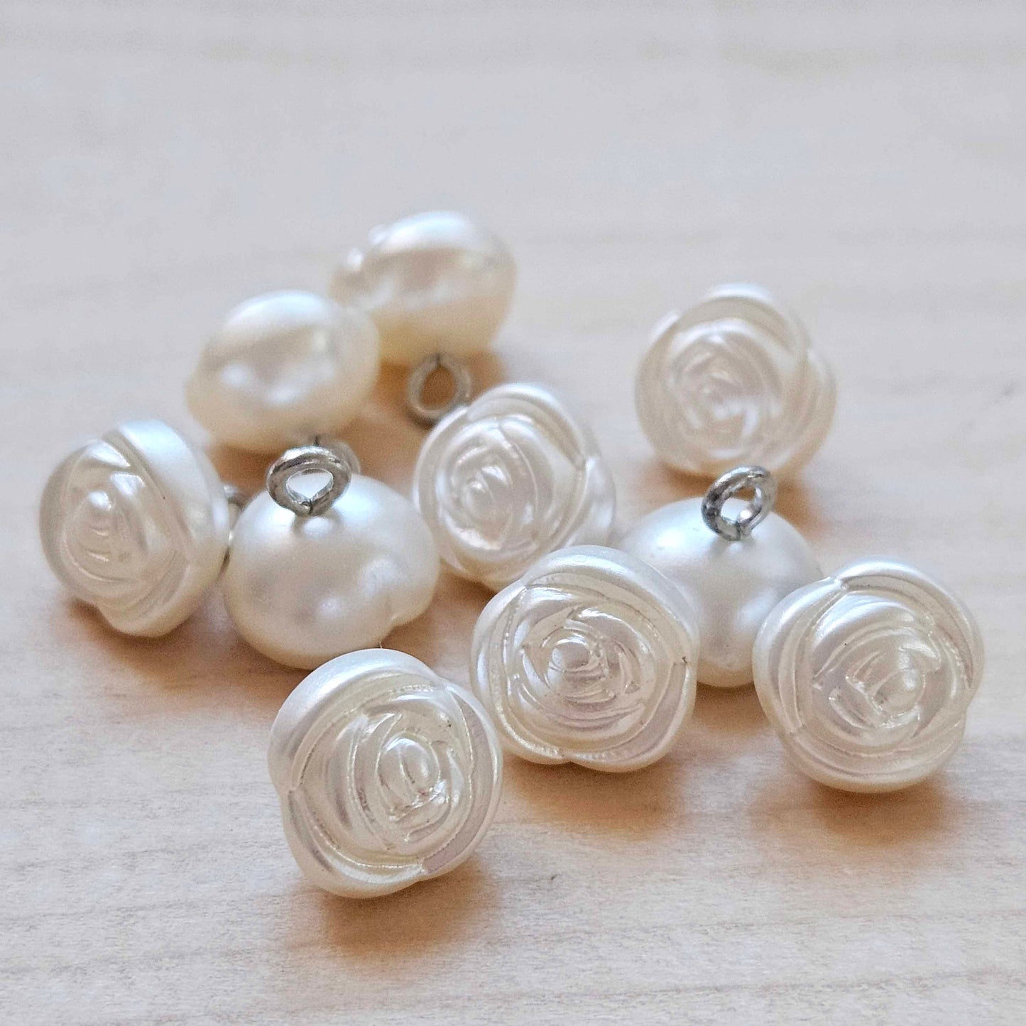 VINTAGE PEARL ROSE Shank / 10.5*11mm - 6 buttons / Imitation Pearl Plastic Metal Shank Buttons / Sewing Buttons