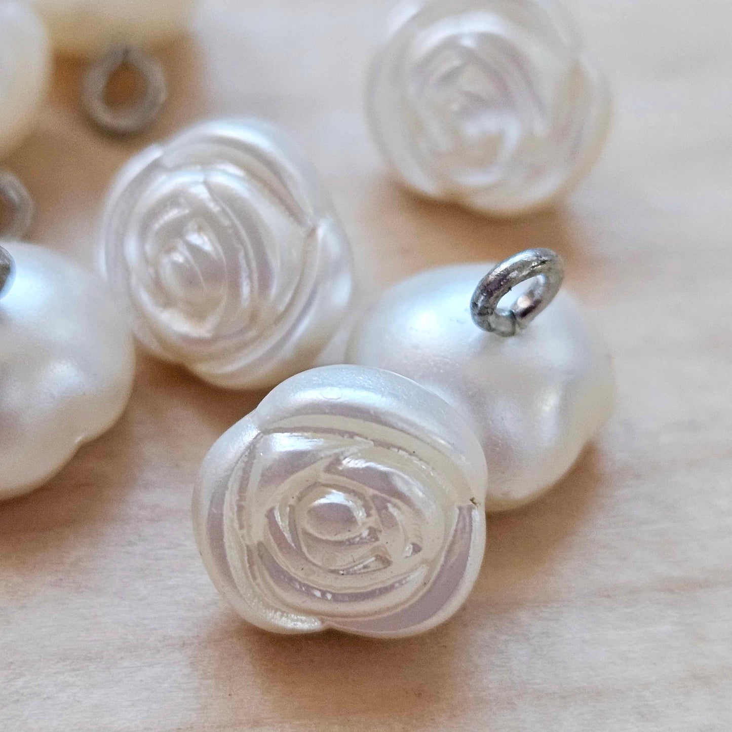 VINTAGE PEARL ROSE Shank / 10.5*11mm - 6 buttons / Imitation Pearl Plastic Metal Shank Buttons / Sewing Buttons