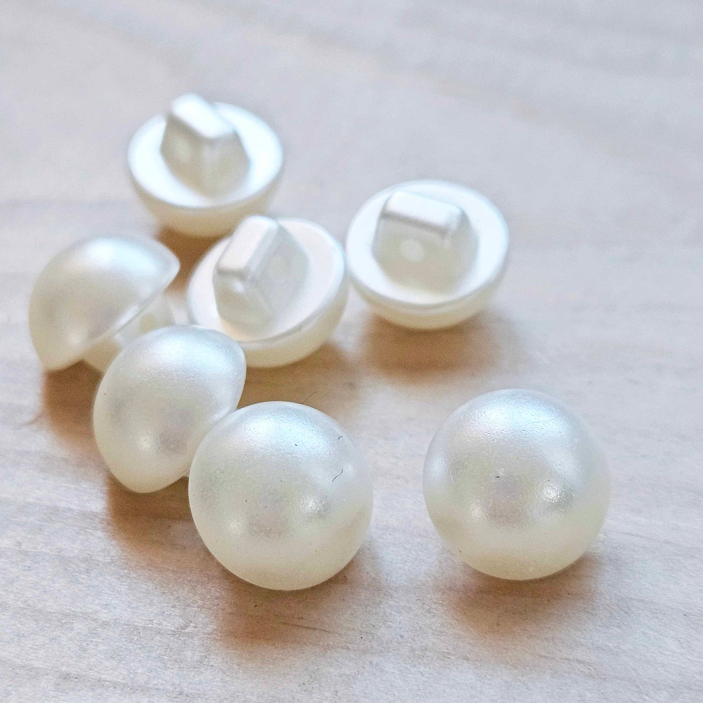 PEARL WHITE DOME Shank / 11.5mm - 8 buttons / Acrylic Shank Buttons / Sewing Buttons