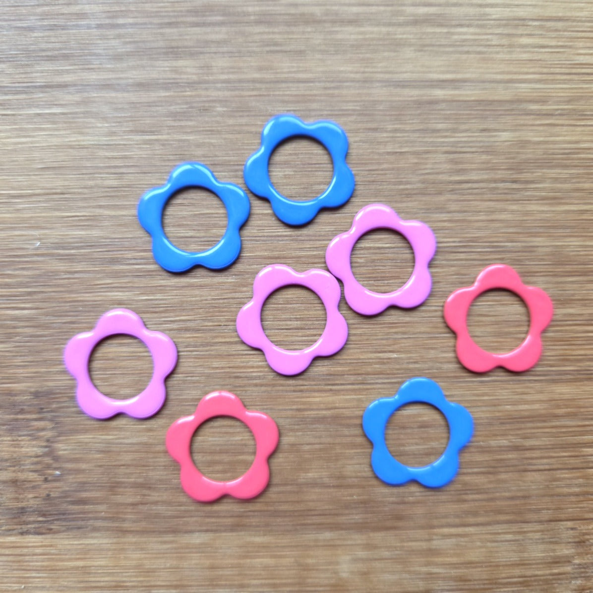 PETAL GARDEN Stitch Markers / 8 pcs / Snag Free / Knitting Crochet Notions
