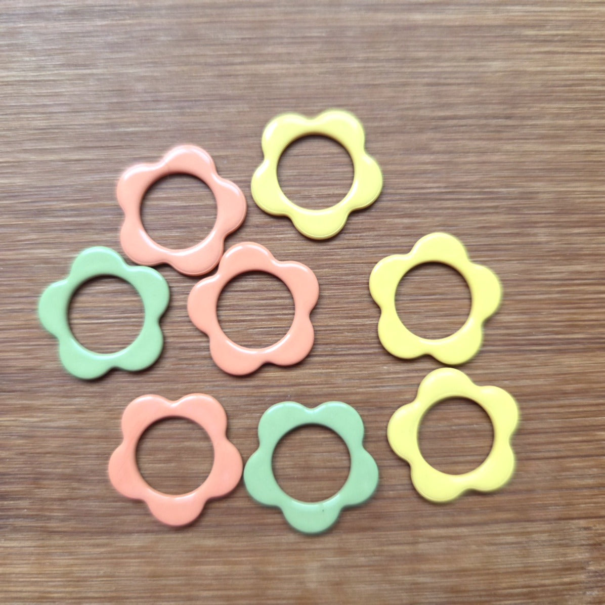 PETAL GARDEN Stitch Markers / 8 pcs / Snag Free / Knitting Crochet Notions