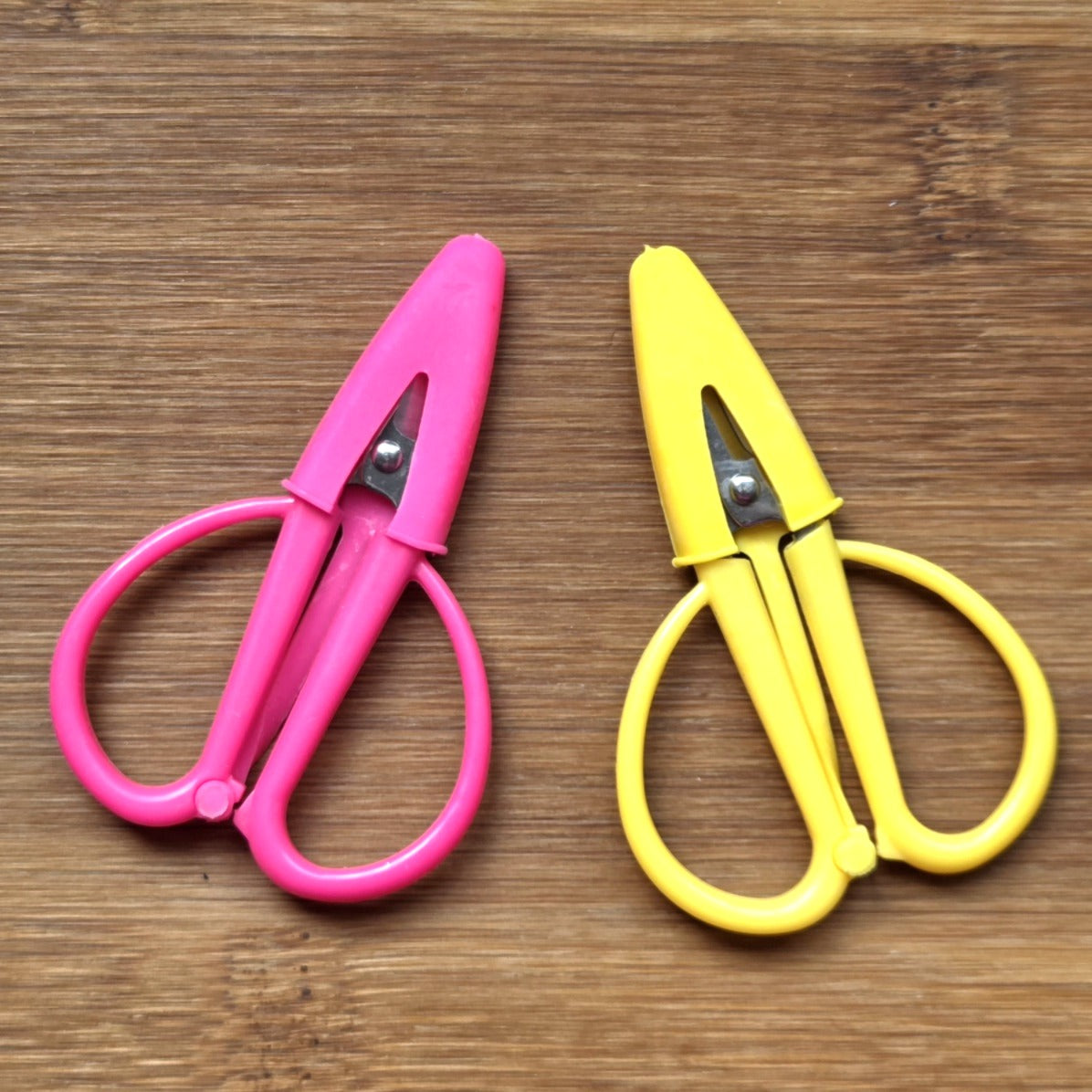 PETITE SNIPS / Mini Scissors / Yarn Scissors / Knitting Crochet Sewing