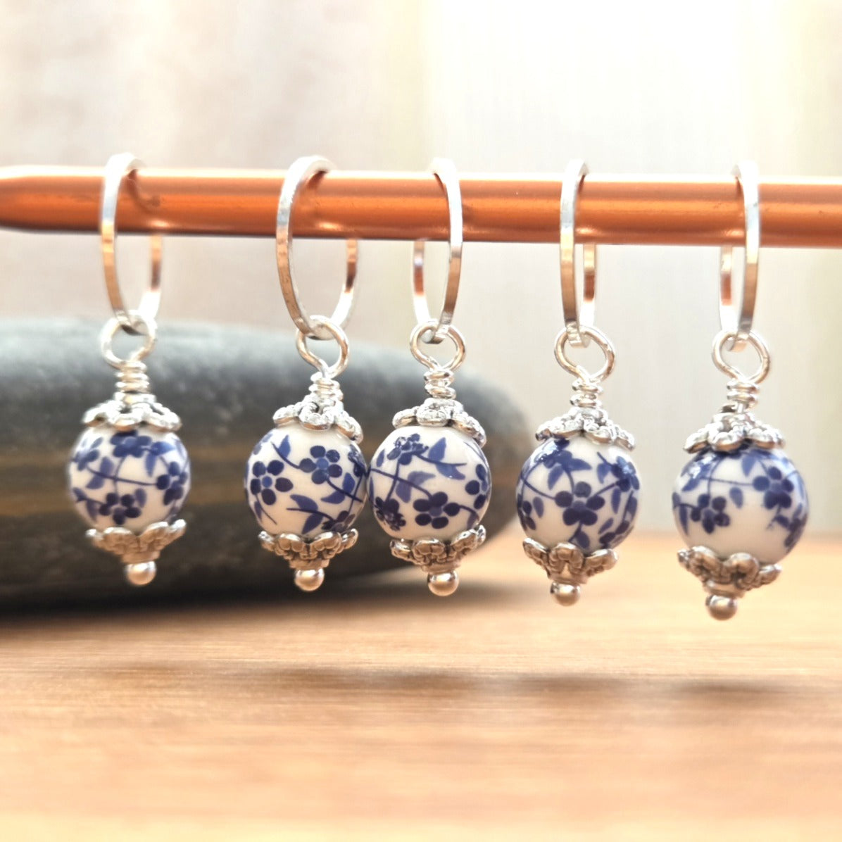 PORCELAIN BLOOM (Ceramic Stones) - 5 pieces / Knitting Crochet Stitch Markers / Notions