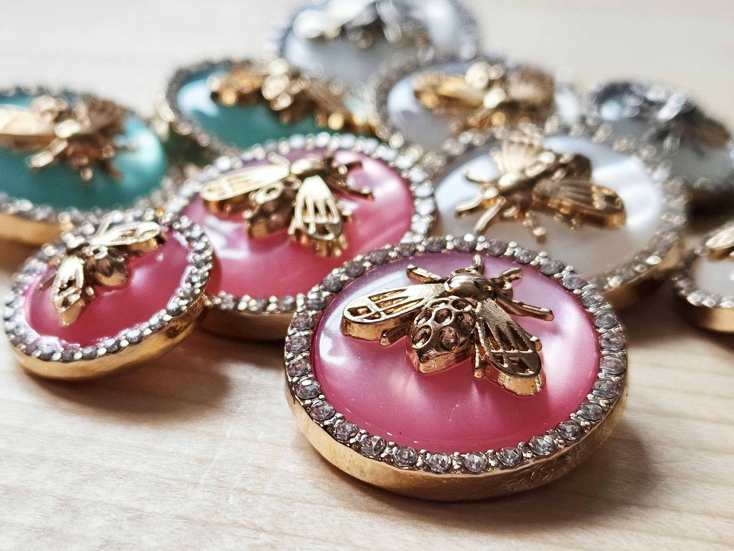 Clearance // QUEEN BEE / Metal Shank Buttons with Rhinestones / 18mm (Set of 4)