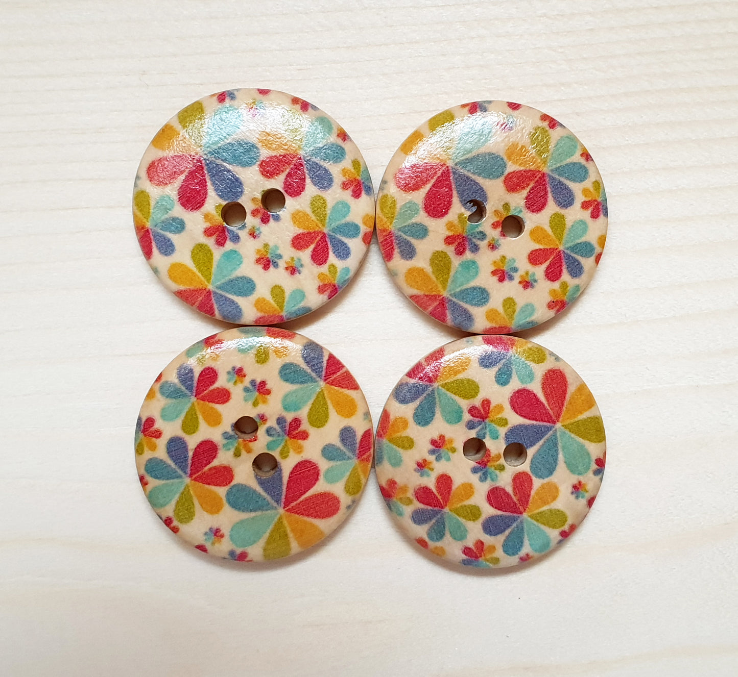 RAINBOW PINWHEELS / 30mm / Set of 4 buttons / Wooden Buttons / Sewing Buttons