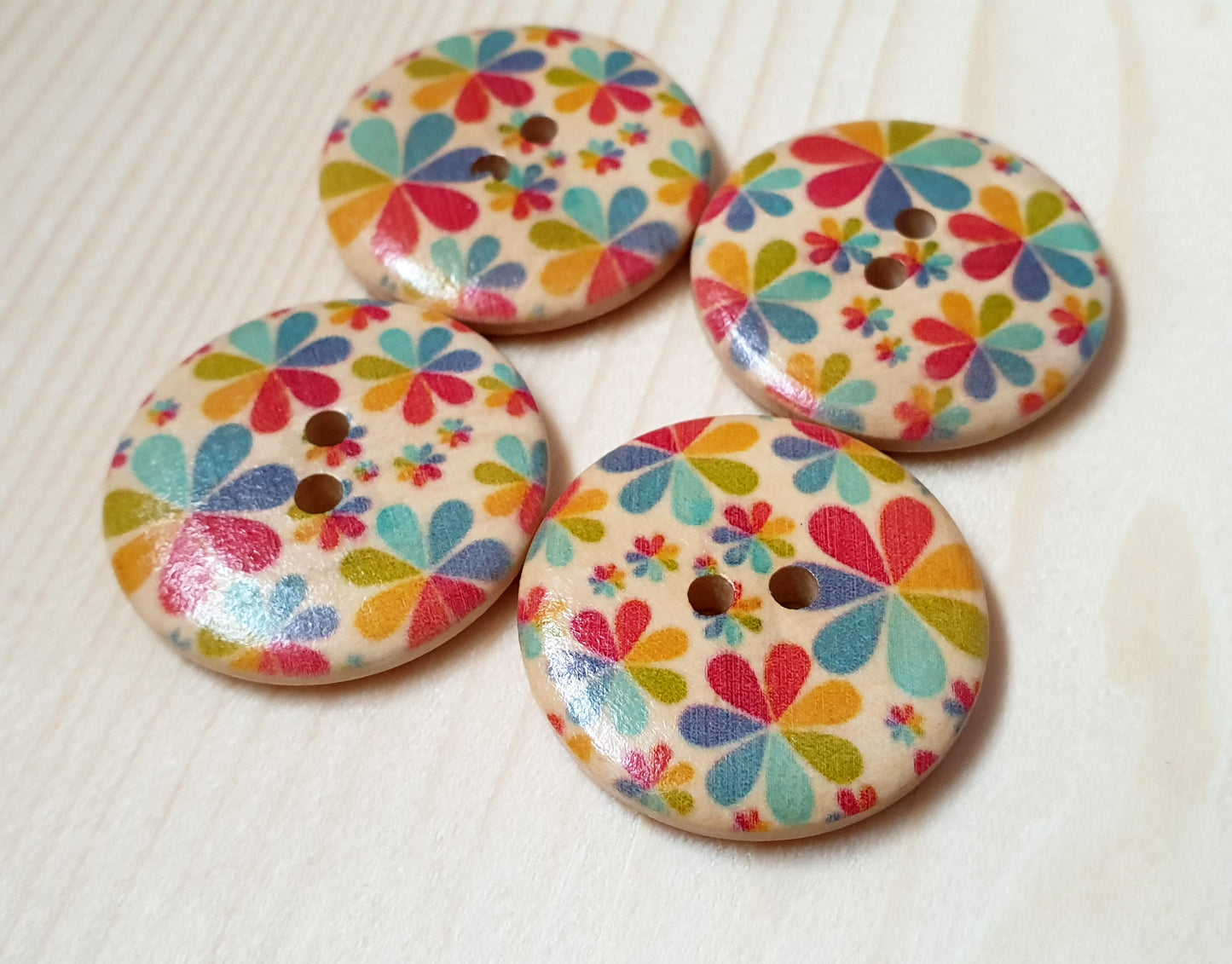 RAINBOW PINWHEELS / 30mm / Set of 4 buttons / Wooden Buttons / Sewing Buttons