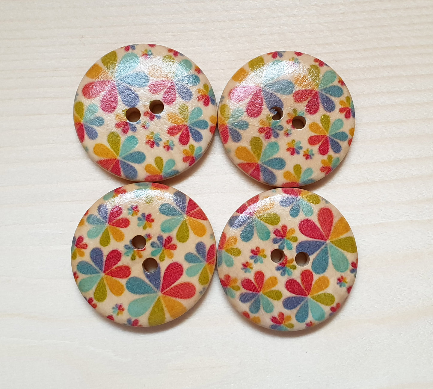 RAINBOW PINWHEELS / 30mm / Set of 4 buttons / Wooden Buttons / Sewing Buttons