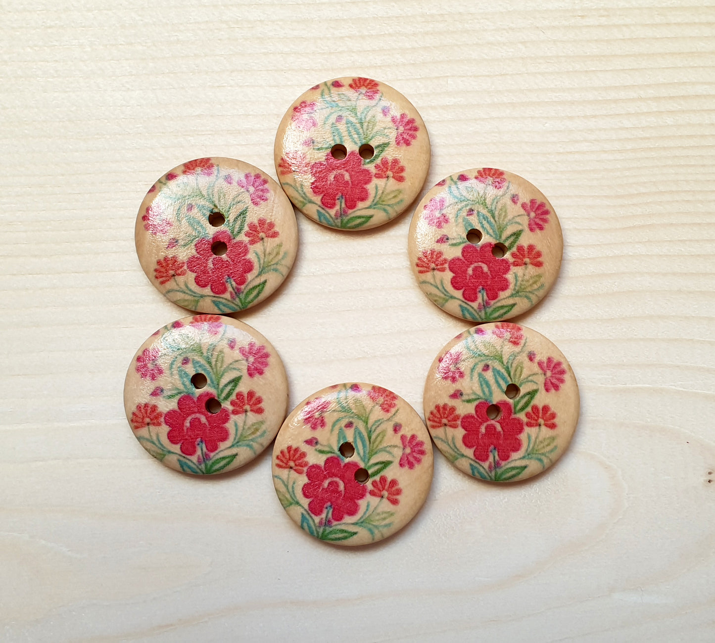 RED PINK FAN / 30mm / Set of 6 buttons / Wooden Buttons / Sewing Buttons