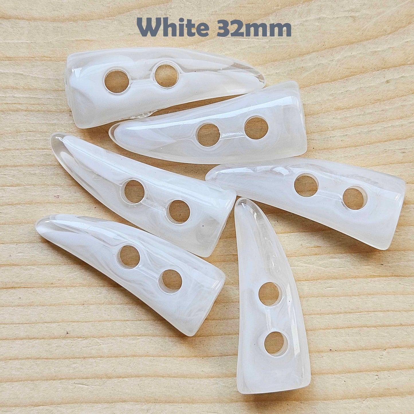 RESIN TOGGLE HORN White / 22-49mm / Resin Buttons / Sewing Buttons