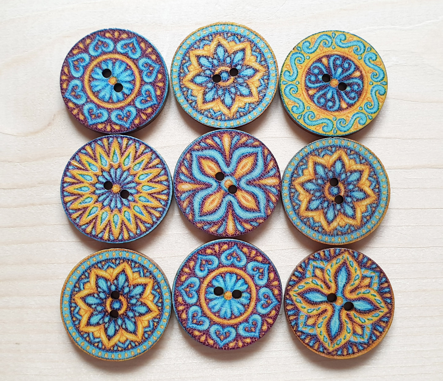 WINDMILLS / Wooden Buttons / 15-25mm (Set of 8)
