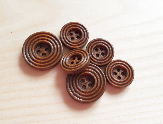 RIPPLE BROWN / 20-40mm / Wooden Buttons / Sewing Buttons