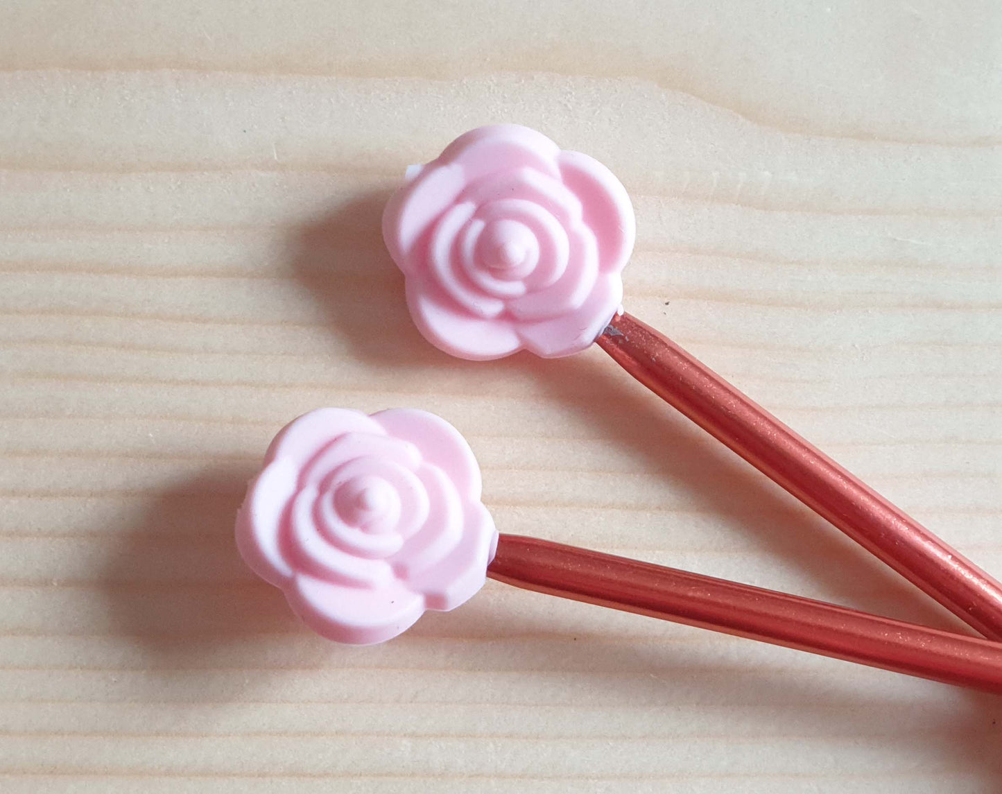 ROSE STITCH STOPPERS / Knitting Needle Stoppers / Point Protection / Notions